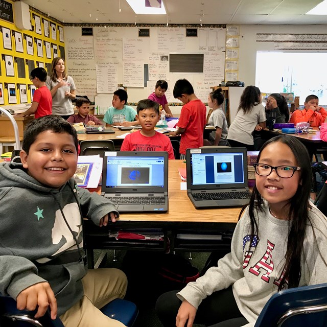 Home Marshall Elementary School Laptops Help Students Broaden Their Understanding Of Topicake Important Connections Between Classroom Lessons And The Real World