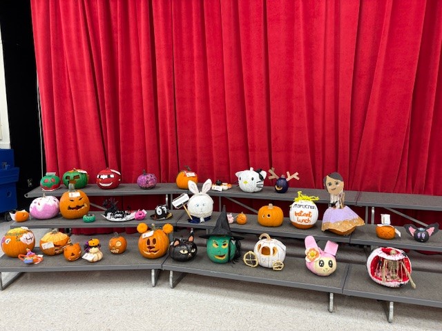 Pumpkin Decorating Contest